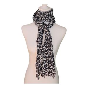 Black and White Patterned Scarf